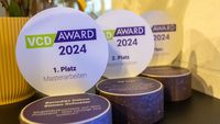 Das Bild zeigt die Preise bei der Preisverleihung 2024